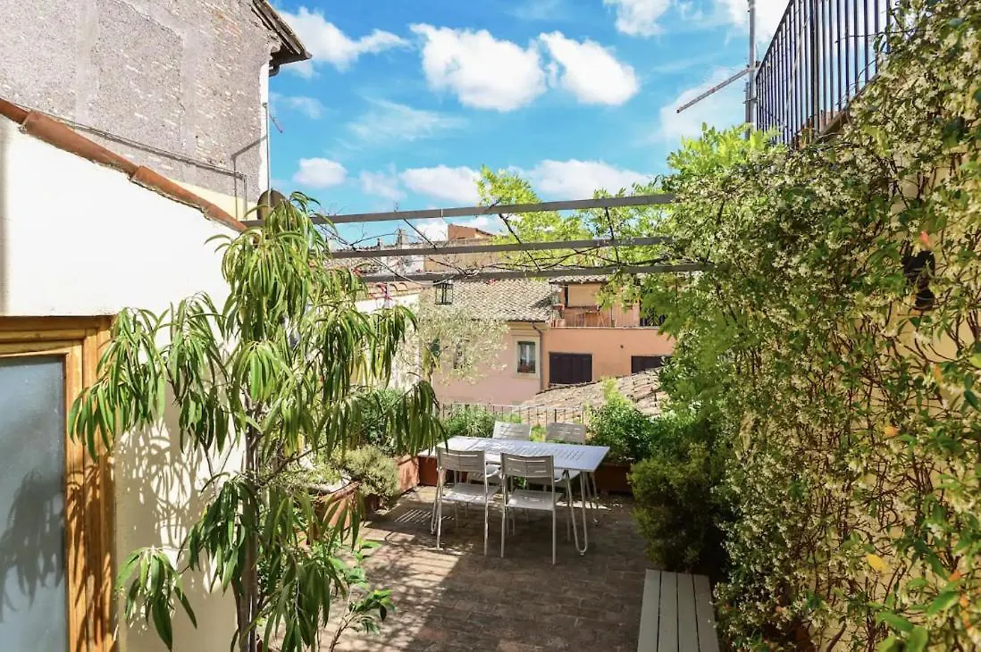 Iflat Monti Roof Terrace Apartment Rome