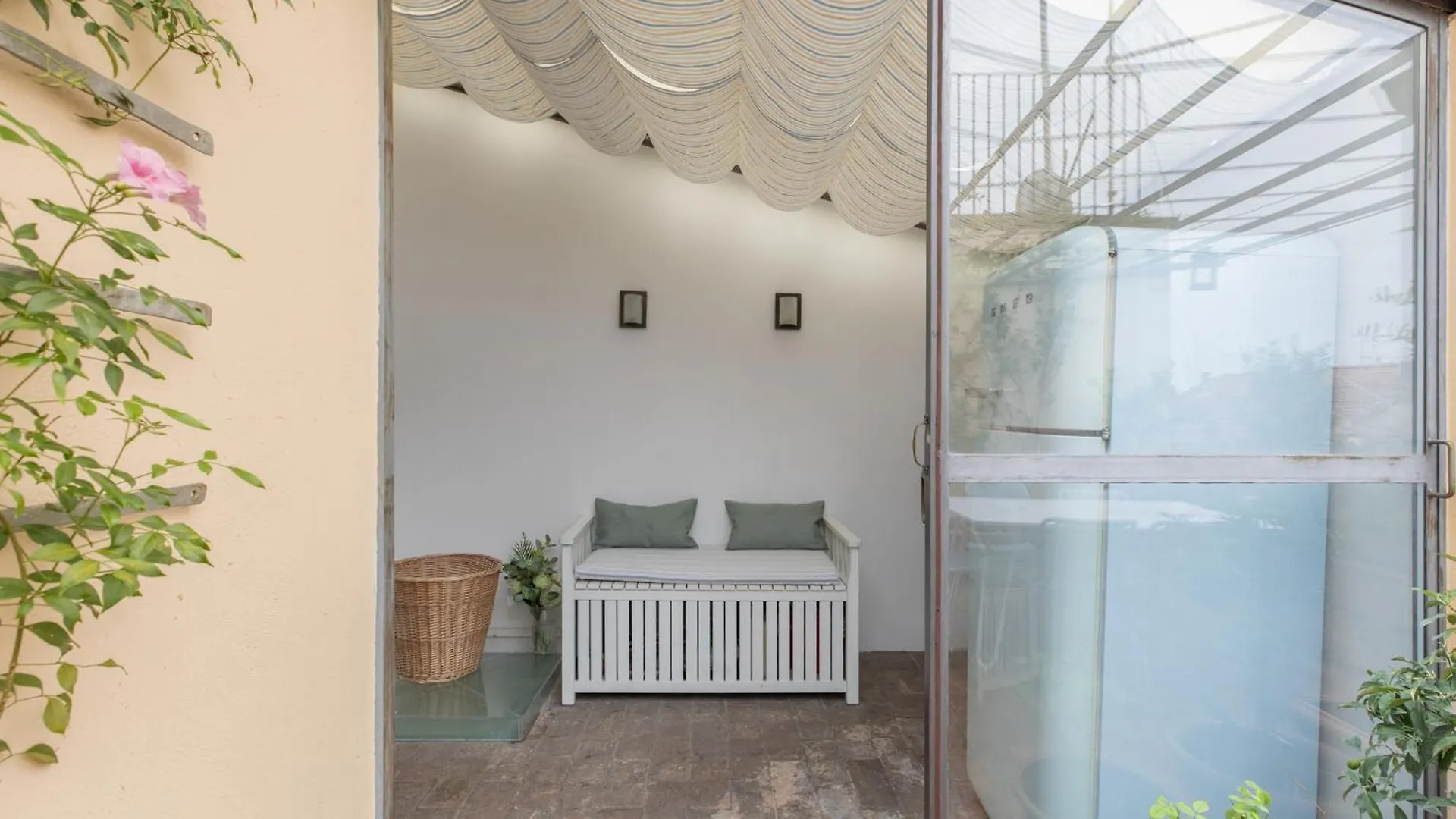 Iflat Monti Roof Terrace Apartment Rome Italy