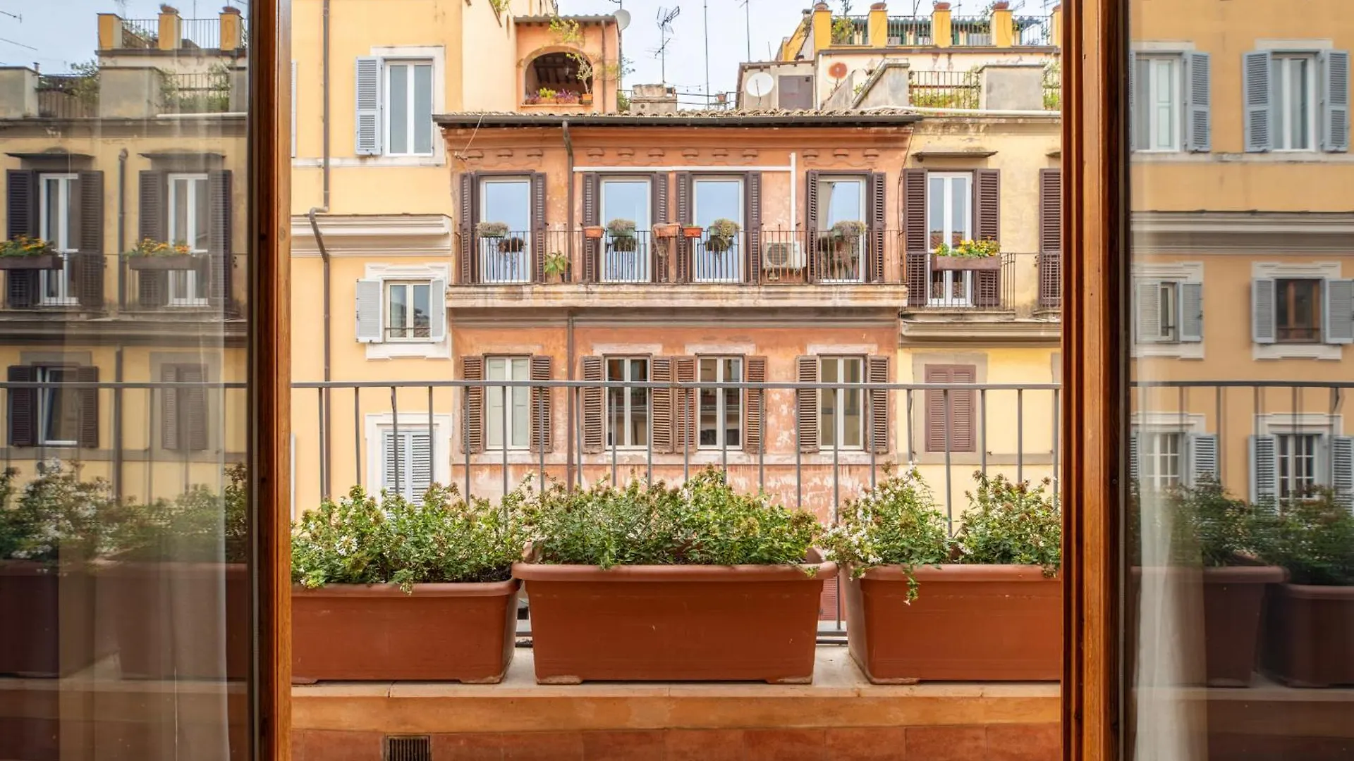 Iflat Monti Roof Terrace Apartment Rome